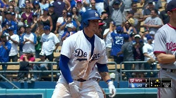 WSH@LAD: Grandal smacks an RBI double to the gap