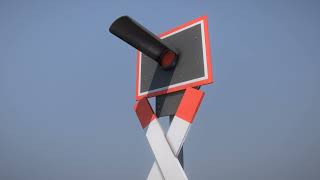 Andreaskreuz Version 1 Low-Poly - Perspective 1 4K