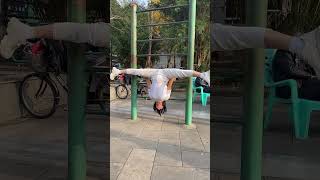 Prepare For A Jaw-Dropping Splits