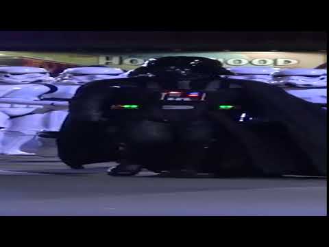 wide vader walking