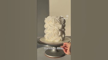 Rate the cake from 1 to 10 🤍 #waferpaper #weddingcake #weddingcakeideas