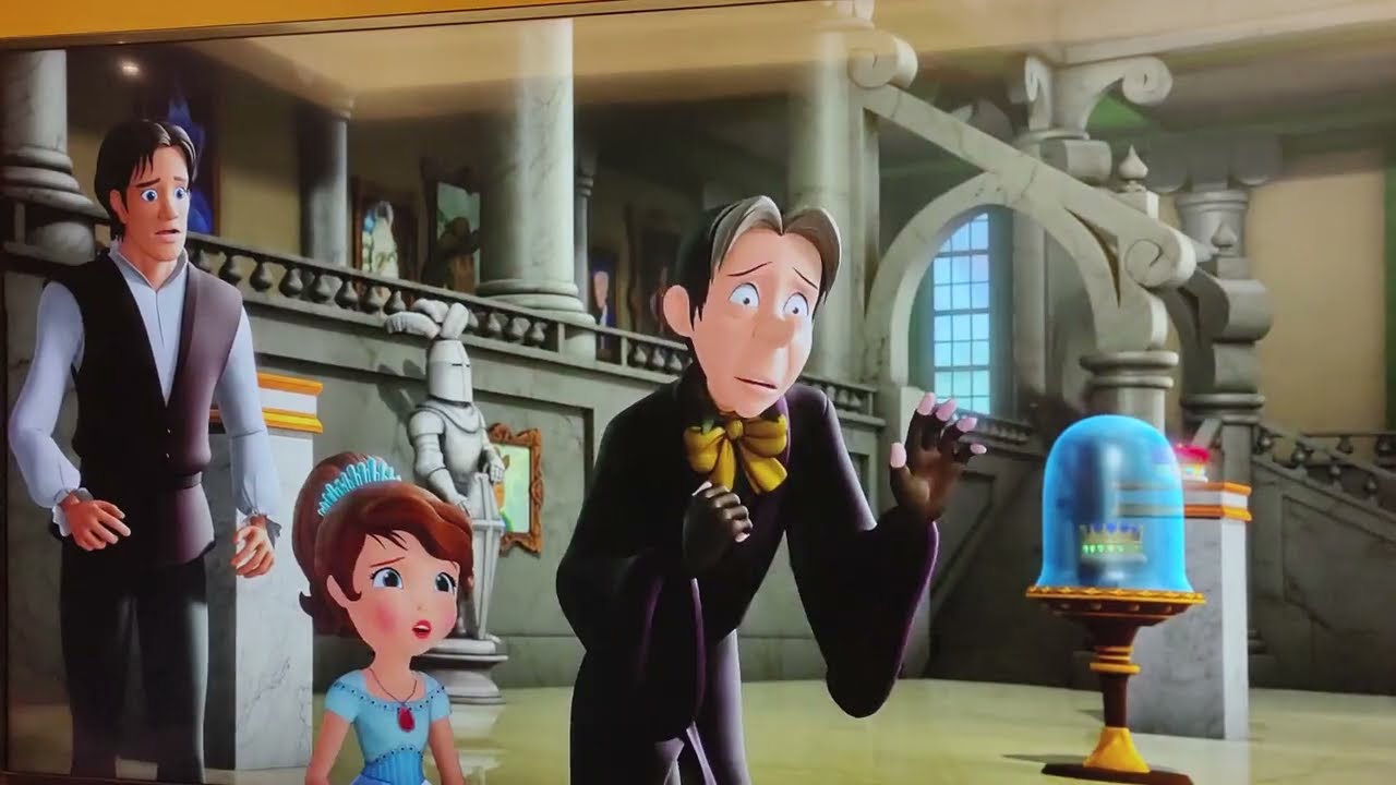 Mr Cedric Give King Roland some silly Clothes👑👑👑😋😋😋