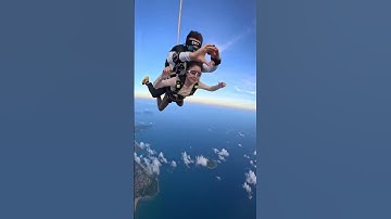 Thumbnail of I fell for this... literally.!! 😍 #fludy #skydive #skydiving