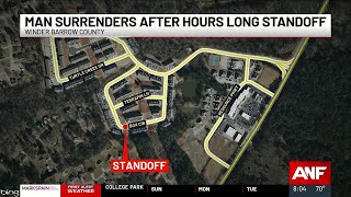 Suspect surrenders in Winder after hourslong standoff