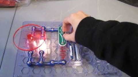Snap Circuits Jr. | Project 6: Lamp & Fan in Parallel