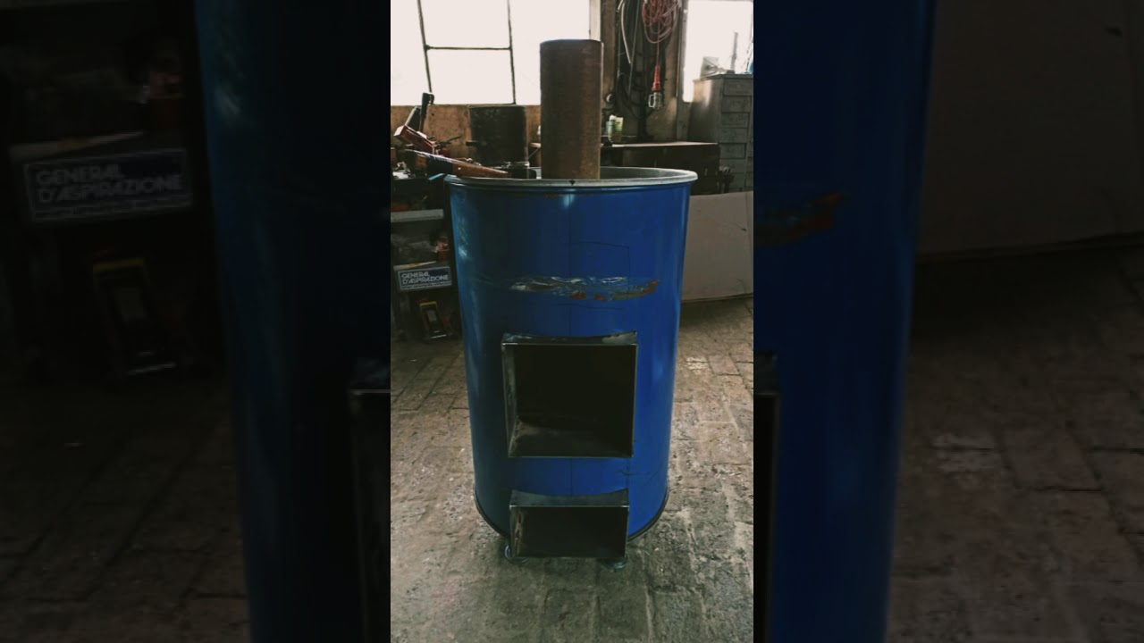 Homemade wood stove/Bidone stufa a legna ventilata fai da te - YouTube