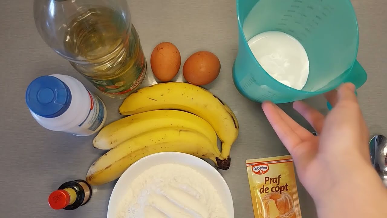 Clatite americane cu banane - pancakes