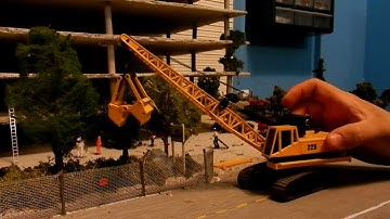 Cat clamshell excavator review