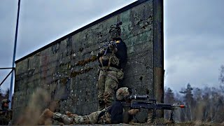 The US Military Conducts Terrifying Platoon Movements In Cities | TRACTION MILITARY