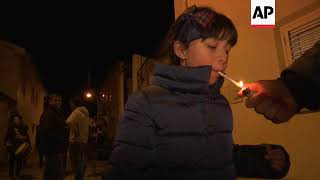 Children encouraged to smoke at Epiphany celebrations in Portugal
