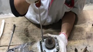 Restoring a Vintage MAKITA 9607 Angle Grinder | Antique Power Tool Restoration