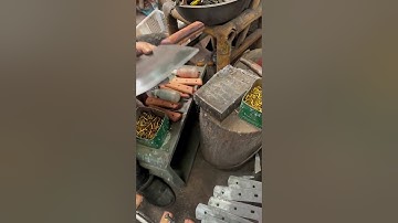 Arc kitchen knife handle rivet process- Good tools and machinery make work easy