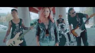 9596 - Shunu Dundiin Boroo Official Mv