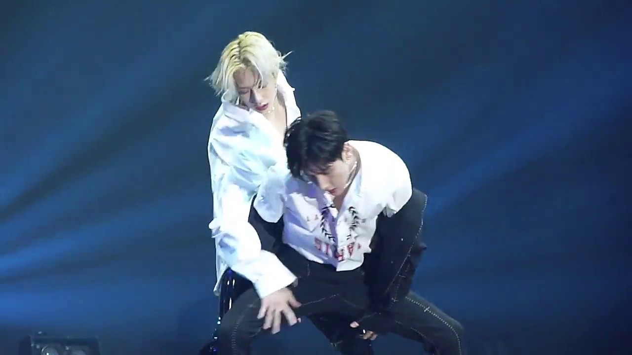 10. Fake love / How long (IM +HW)- Monsta X @ THE CONNECT in Santiago /Polideportivo Nacional 180810