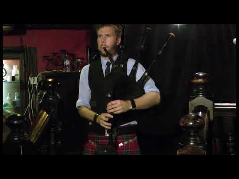 'The Danish Bagpipe Comedian' - Unique Musicians in Denmark