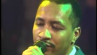 SIN SENTIMIENTO - JAVIER VASQUEZ / Cantando con el Grupo Niche