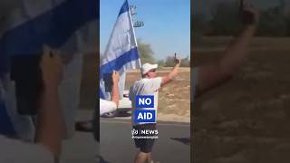🇮🇱 🇵🇸 ‘Israeli’ protestors block aid trucks going to Gaza