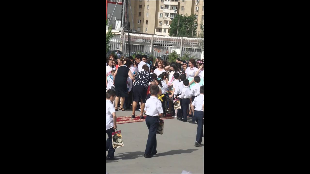 249 saylı mekteb.Ayna muellime.1-nin ilk son zəngi.