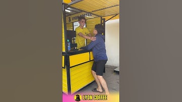 Cà phê và những pha dở khóc dở cười