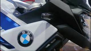 BMW  900