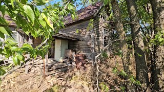 I Found a Abandoned House in The woods Exploring for abandoned places  😳
