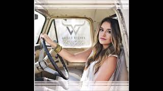 Lainey Wilson  -  Tougher