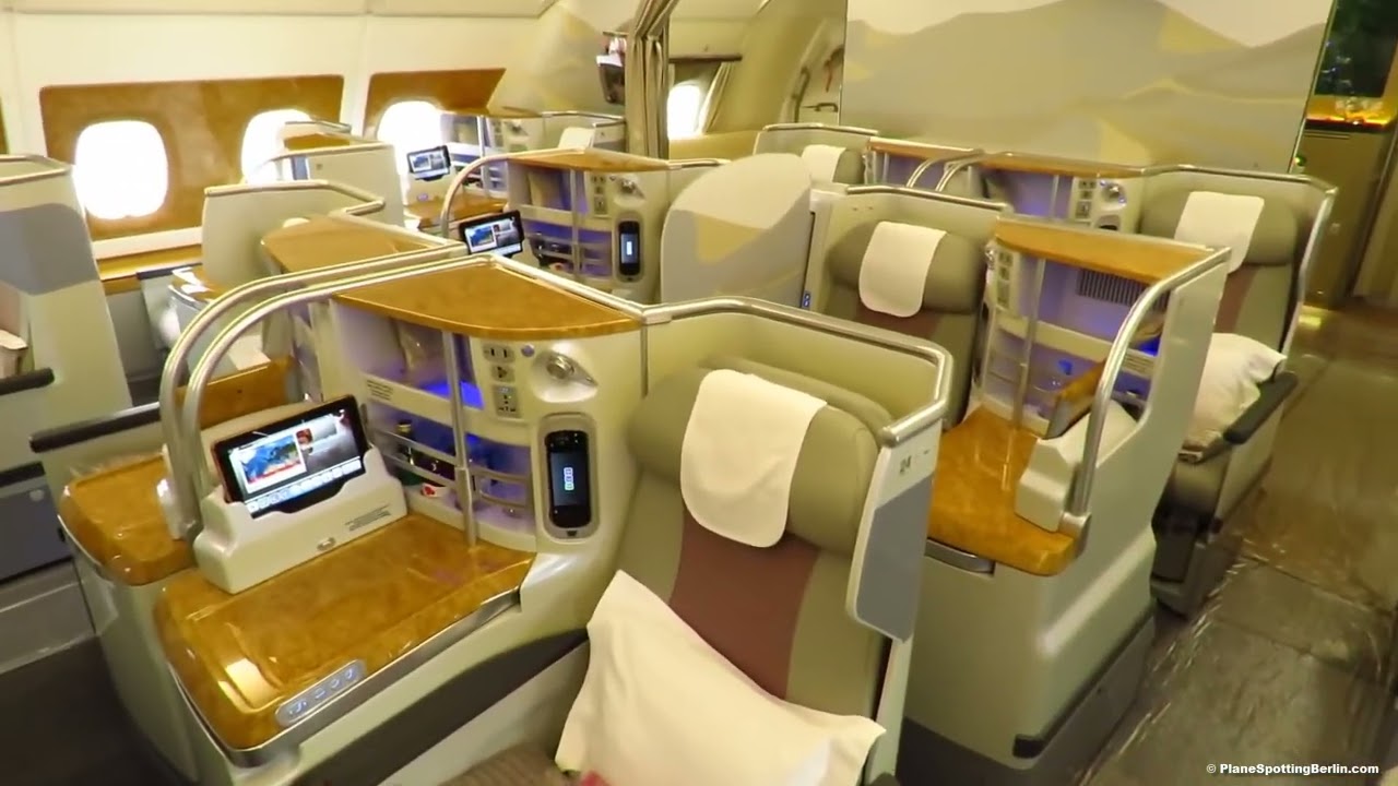 EMIRATES AIRBUS A380 Full Cabin Tour  FIRST, BUSINESS and ECONOMY Class + Bar, Shower!