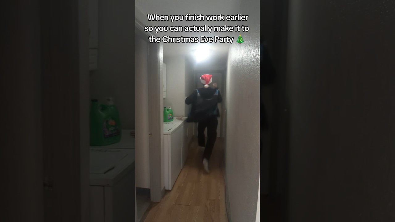 Wooooo!! Time to goooo!! 🥳🎄🏃🏽‍♂️💨 