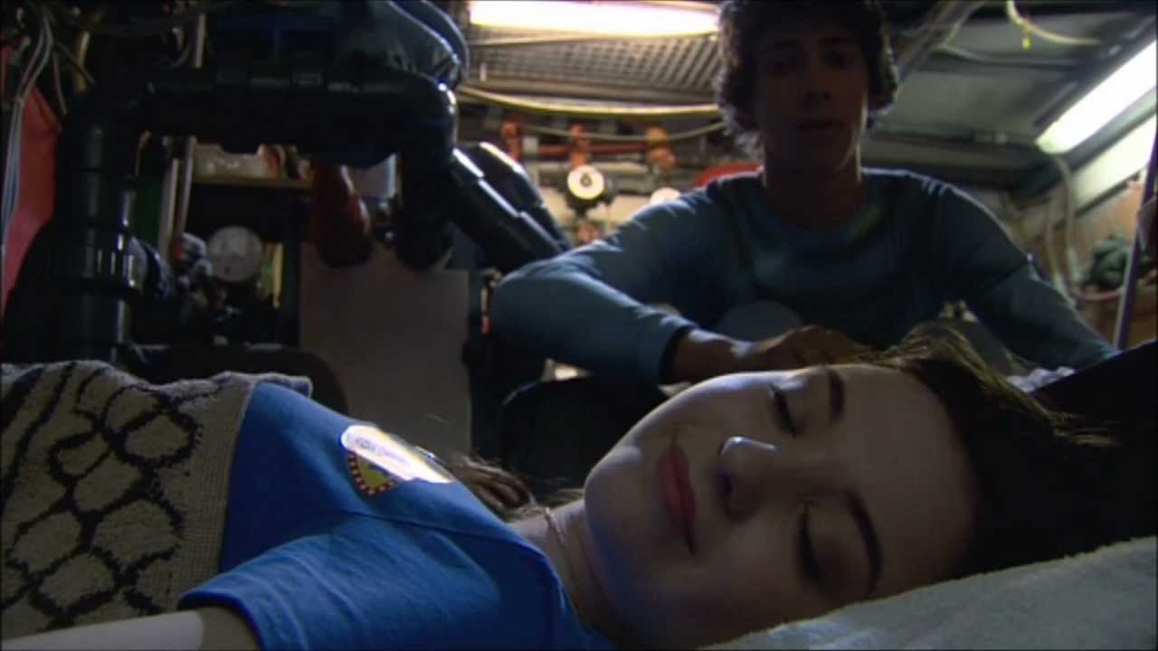 Lauren de Ruyck - Femke | Galaxy Park Seizoen 1 *HD*