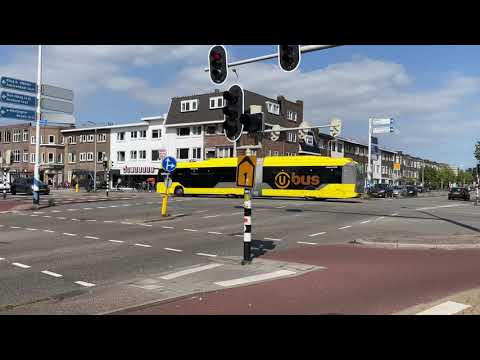 4 minutes at a Dutch traffic signal