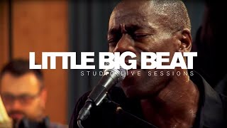 Video thumbnail of "ROACHFORD - SOMETHING BEAUTIFUL - STUDIO LIVE SESSION - LITTLE BIG BEAT STUDIOS"