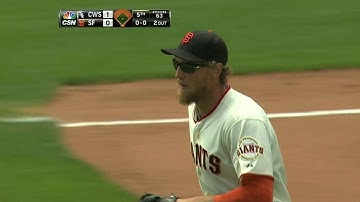 CWS@SF: Pence charges a fly ball and makes the grab