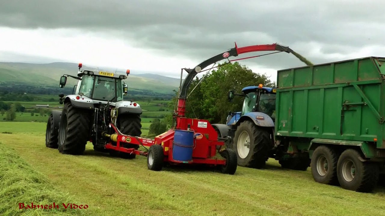 Silage '19 - Using the Trailed Forager, and Silver Massey!