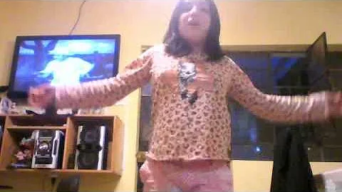 nia de 11 aos canta igual a celine dion