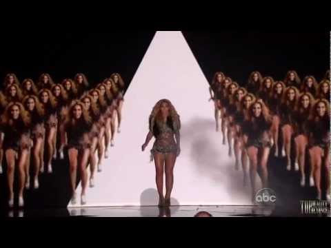 Beyonce Performs - Run The World (The BillBoard Awards 2011)