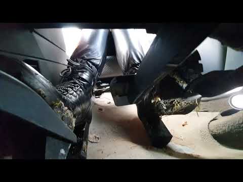 Pedal Pumping #30 VIEW UNDER PEDAL Winter Ankle Boots Dirty Soles Preview