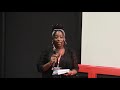 Moçambique levanta | Takunda Glenda Dickie-Malidadi | TEDxBeira