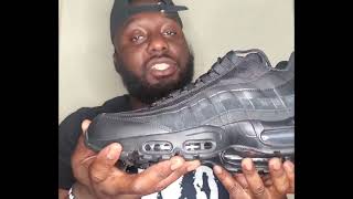 Quick sneaker review and unboxing of Nike Air Max 95 ESSENTIAL (Black/Black-Dark Grey Noir)