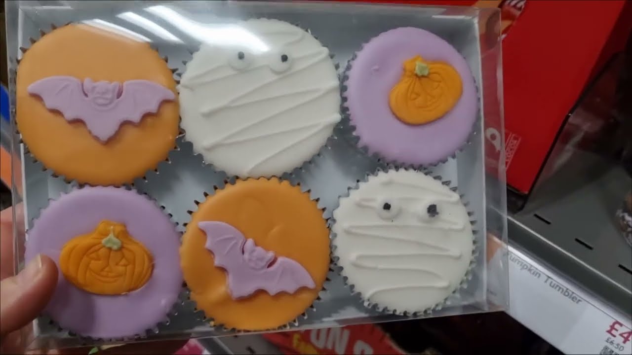 Waitrose - остатки сладки к Хэллоуину и роскошные наборы вкусняшек к Рождеству. Freefrom