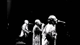 Mfö Güllerin İçinden