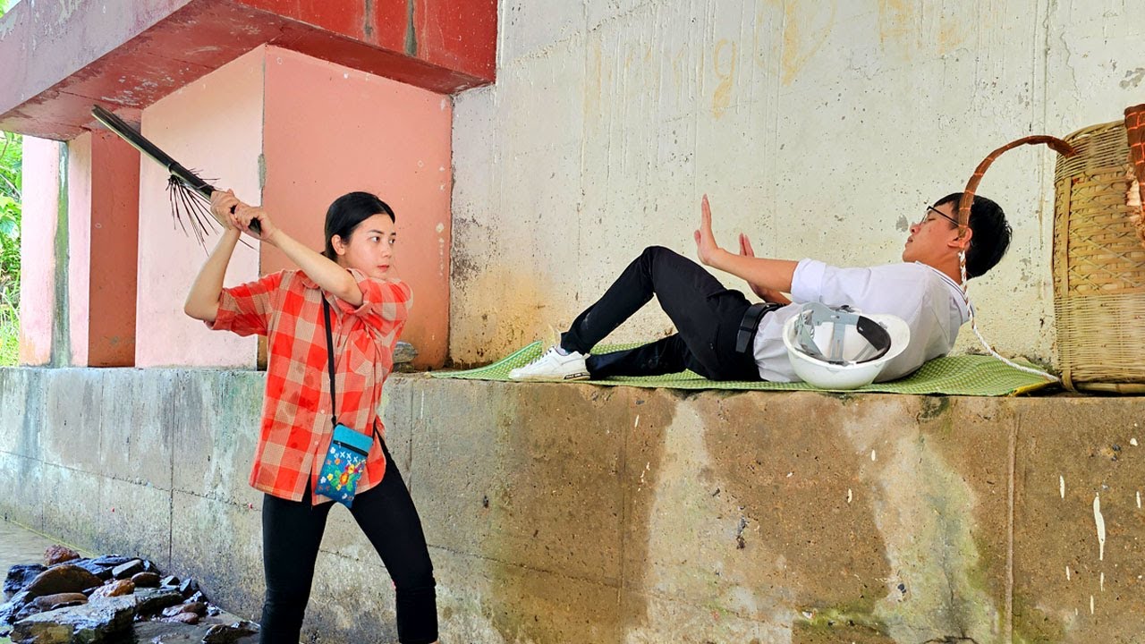 What happened to the kind engineer after helping the poor single girl? | Ly Tieu Phuong