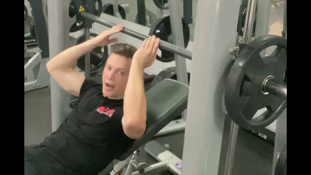 Smith Machine Incline Bench Press