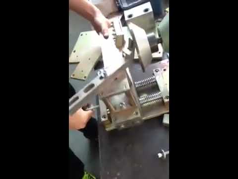grooving machine Using Knife Grinder to change the degree of Knife