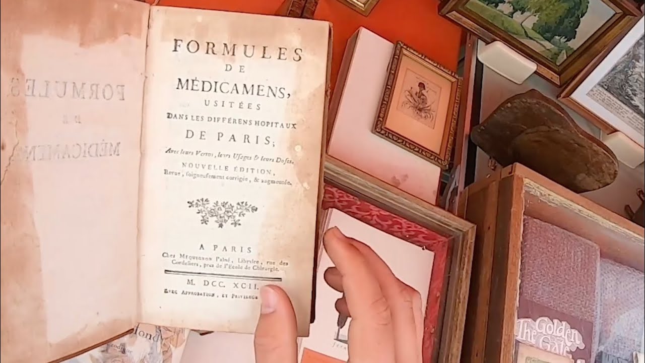 Un Beau Stand  de Livres Anciens - BROCANTE TEMPLOUX