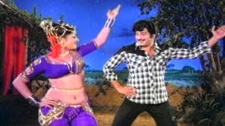 Cheekateppudu Avutundo Song - Krishna, Jayamalini Superhit Video Song | Kirayi Kotigadu Songs