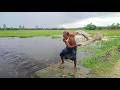 Amazing Net Fishing Video - Traditional Net Fishing Video - Old Man Catch Fish