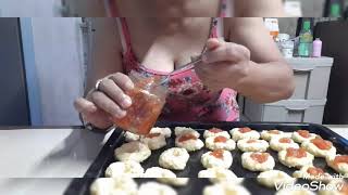 margarine cookies with tomato jam