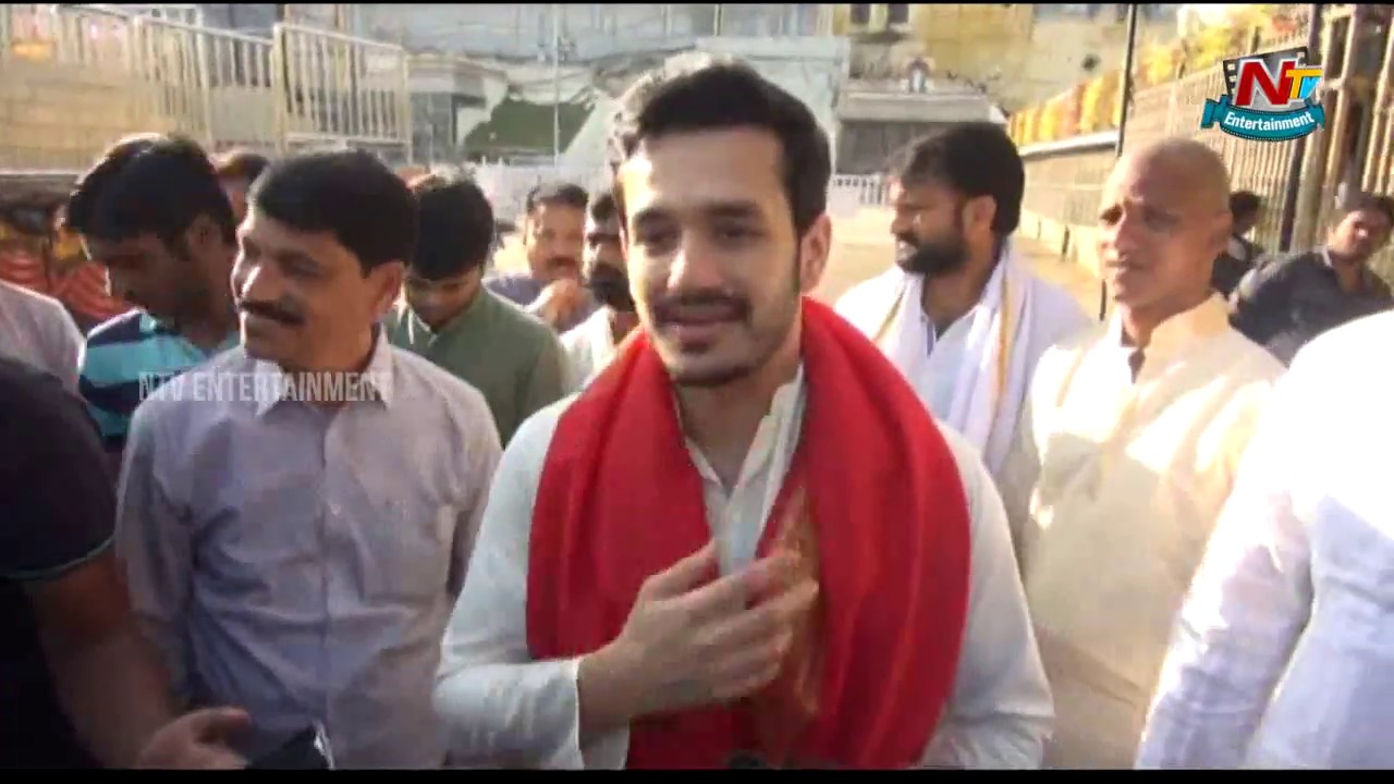 Akhil Akkineni And Nidhhi Agerwal Visits Tirumala Tirupati | NTV Entertainment