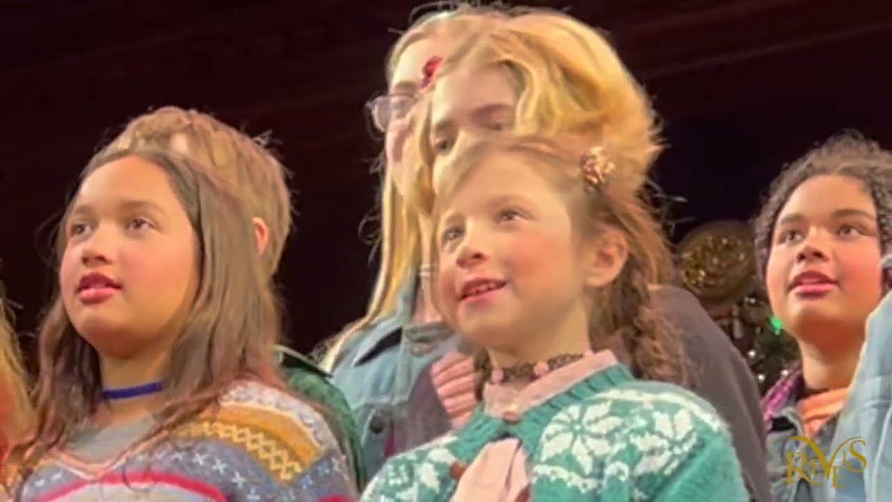 Silent Night (Irish/Kriolu/English) - Midwinter Revels 2024