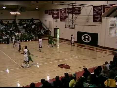 Edward Larkins dunks against Warner Robins